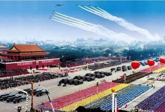 慶祝祖國(guó)輝煌，50周年國(guó)慶大閱兵高清完整版回顧，慶祝祖國(guó)輝煌，國(guó)慶大閱兵高清完整版回顧，共襄五十周年慶典盛況