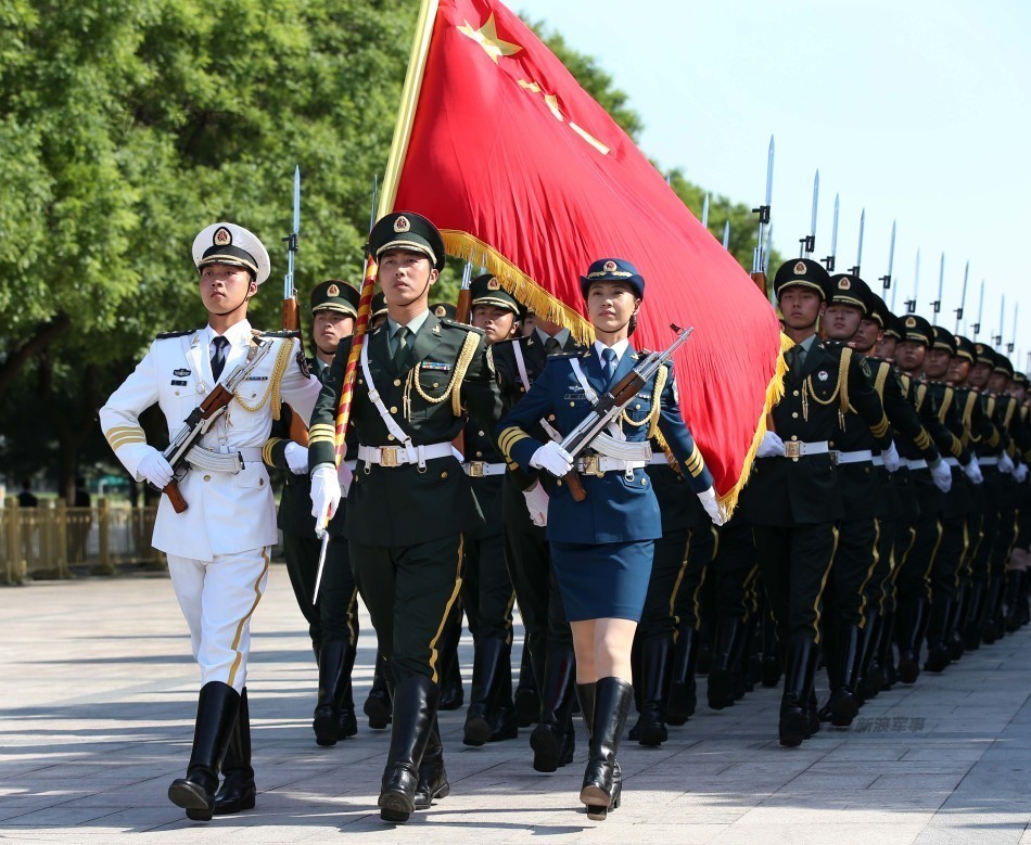 檢閱女兵儀仗隊，榮耀與力量的展現(xiàn)，檢閱女兵儀仗隊，榮耀與力量的璀璨瞬間
