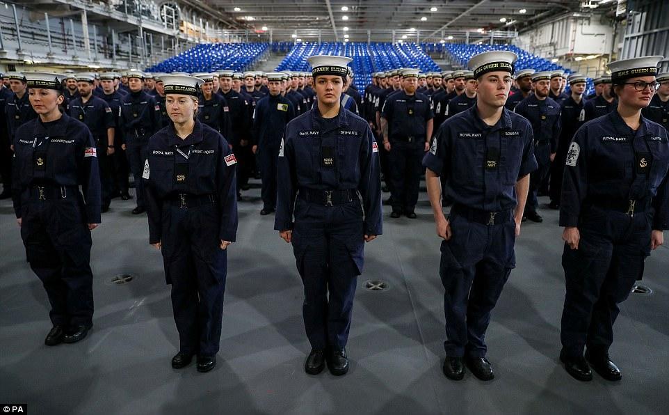 伊麗莎白女王號(hào)航母圖片，展現(xiàn)英國海軍力量的驕傲，伊麗莎白女王號(hào)航母展示英國海軍力量的風(fēng)采