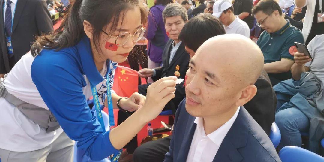 國慶閱兵視頻2019，回顧盛況，完整視頻再現(xiàn)輝煌，2019國慶閱兵回顧，盛況再現(xiàn)，輝煌視頻展現(xiàn)