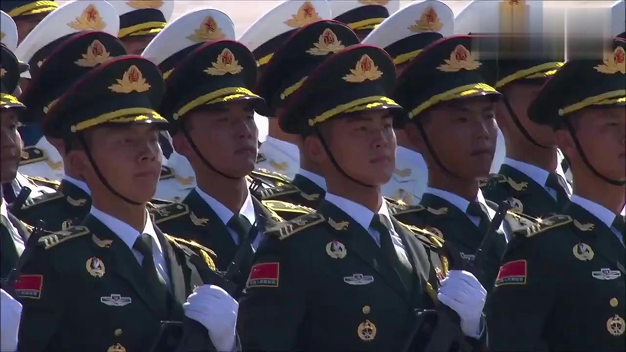 三軍儀仗隊(duì)霸氣視頻，展現(xiàn)雄壯軍威與卓越風(fēng)采，三軍儀仗隊(duì)雄壯風(fēng)采霸氣展現(xiàn)視頻，彰顯卓越軍威與風(fēng)采