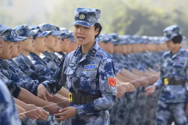 大學生女兵容易被錄取嗎？解析影響因素與機會平等，女大學生兵錄取機會解析，影響因素與平等權益探討