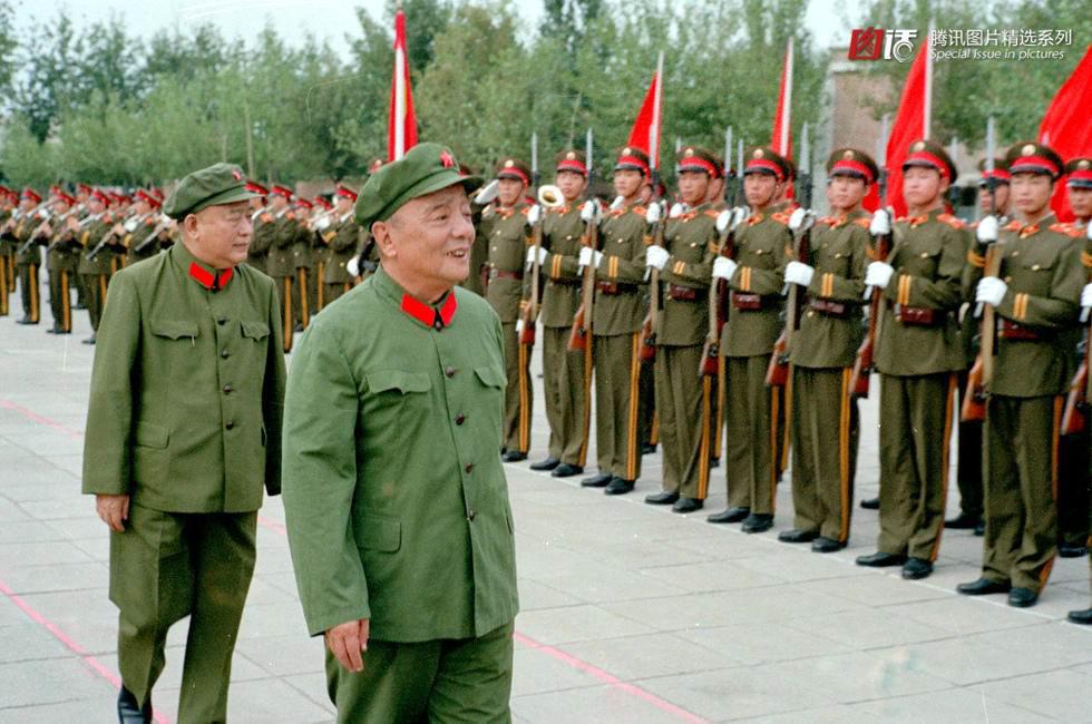 解放軍儀仗隊表演視頻，展現(xiàn)榮耀與力量，解放軍儀仗隊榮耀與力量的震撼表演視頻