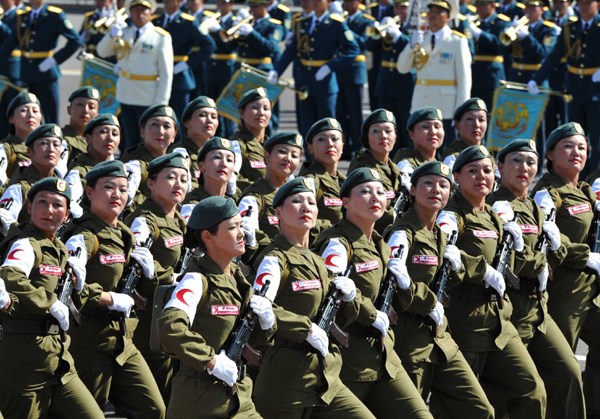 盤點世界各國閱兵，壯麗場面與軍事力量展示，全球閱兵盛況盤點，壯麗場面與軍事力量的展示