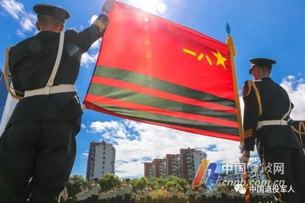 武警軍旗圖片高清，榮耀與力量的象征，武警軍旗高清圖片，榮耀與力量的永恒象征