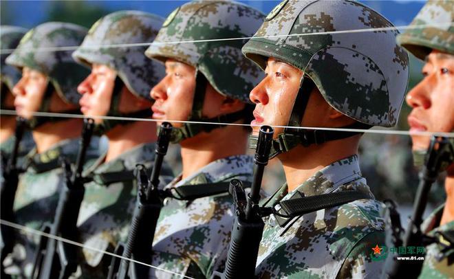 中國先進(jìn)軍事力量，展現(xiàn)新時代的國防實(shí)力，中國先進(jìn)軍事力量，展現(xiàn)新時代的國防風(fēng)采