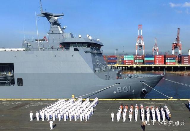 中國海軍節(jié)閱兵，展現(xiàn)中國力量的壯麗畫卷——紀(jì)念中國海軍節(jié)2022年盛大閱兵活動(dòng)，中國海軍節(jié)盛大閱兵，展現(xiàn)力量與榮耀的壯麗畫卷 2022年紀(jì)念活動(dòng)回顧