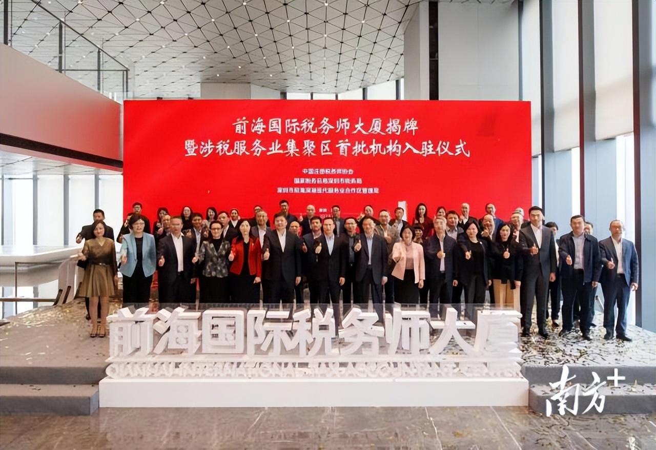 獨(dú)家爆料2025年香港正版資料免費(fèi)大全——一站式獲取所有資源！，獨(dú)家爆料，2025年香港正版資料大全——免費(fèi)獲取所有資源一站式平臺(tái)！