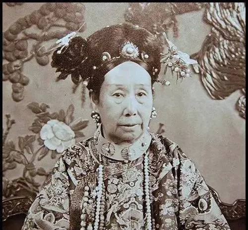 揭秘劉伯溫精準一肖的神秘面紗，劉伯溫精準預(yù)測生肖之謎揭秘