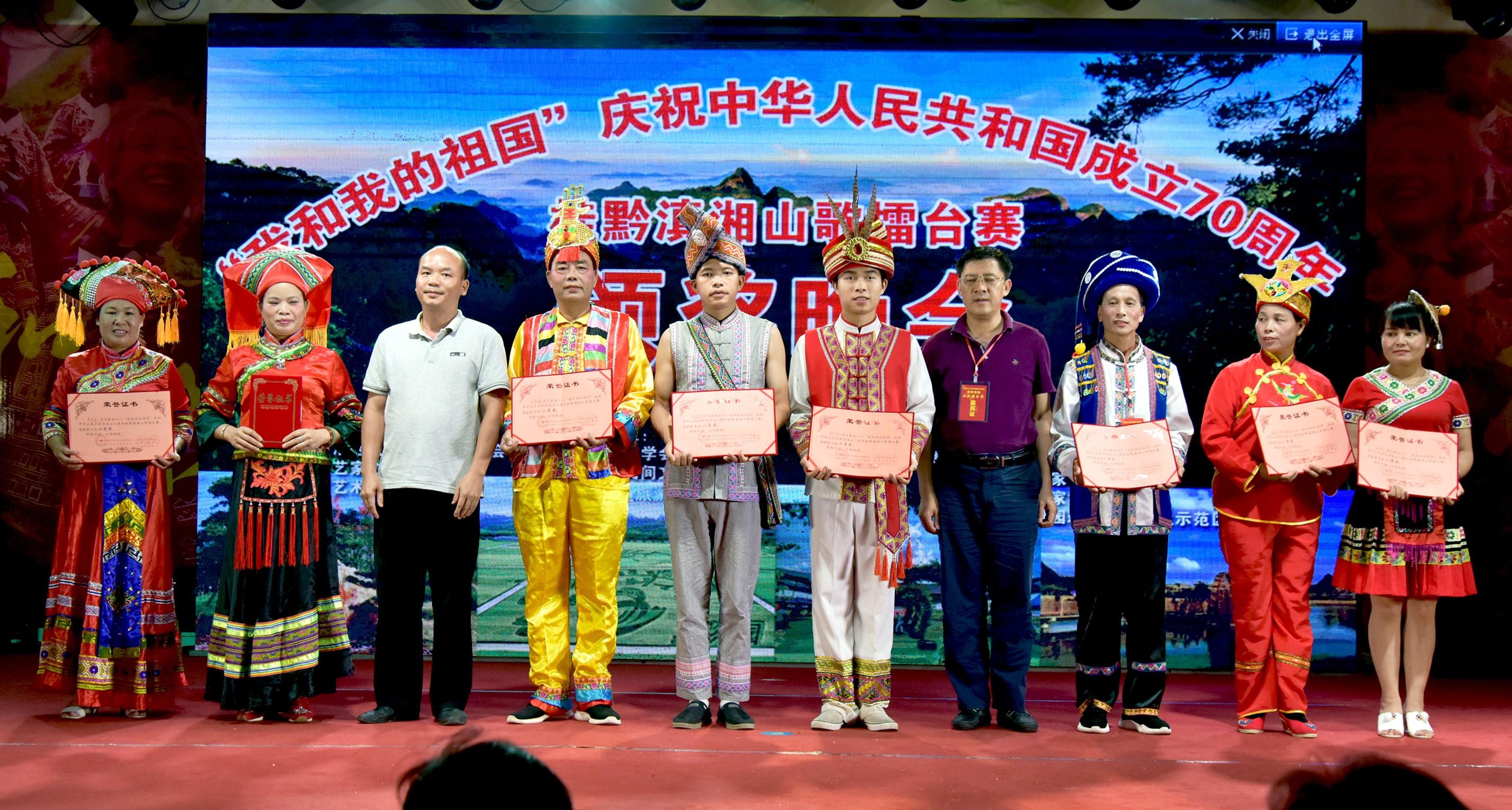 王中王免費(fèi)四肖選一肖，揭秘真相與策略，王中王免費(fèi)四肖選一肖，真相揭秘與策略探討