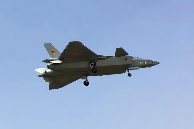 揭秘殲-22戰(zhàn)斗機的卓越性能與獨特優(yōu)勢，揭秘殲-22戰(zhàn)斗機的性能優(yōu)勢與獨特之處
