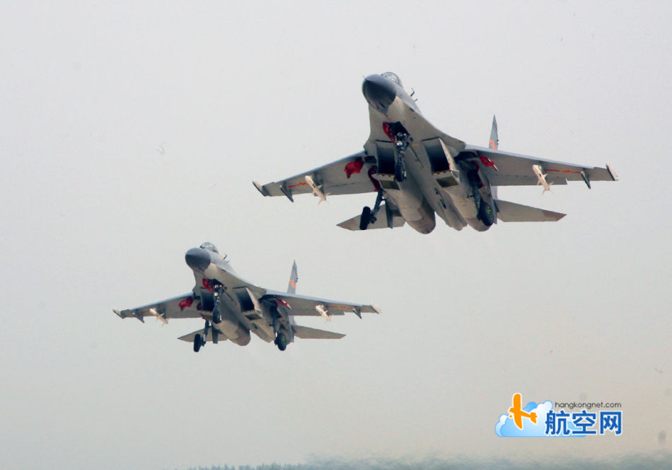 殲-11B戰(zhàn)機(jī)，中國空中力量的璀璨明珠，殲-11B戰(zhàn)機(jī)，中國空中力量的耀眼明珠