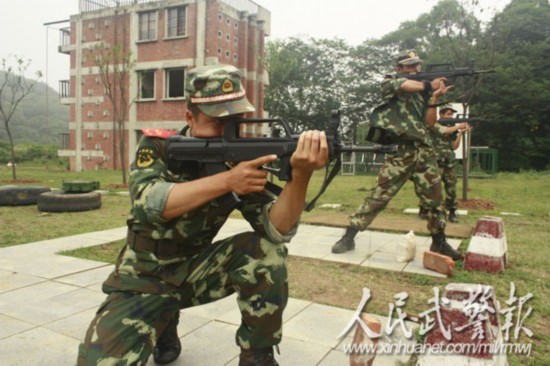 軍事領域探索