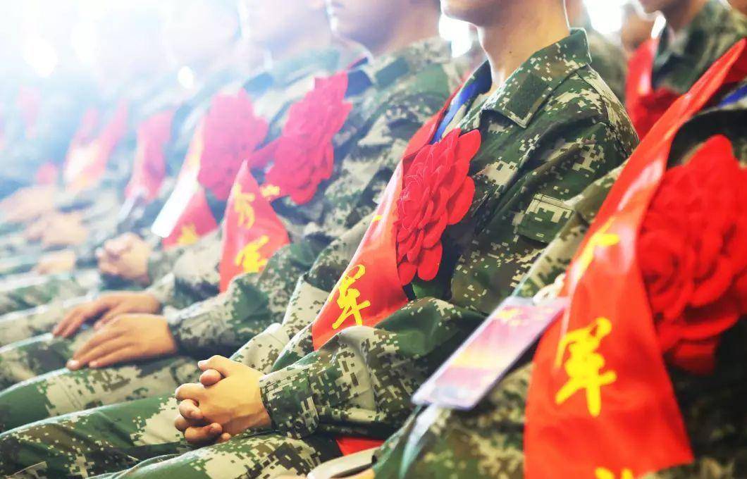 大學(xué)生當(dāng)兵，青春的選擇與挑戰(zhàn)，大學(xué)生當(dāng)兵，青春的選擇與挑戰(zhàn)之路